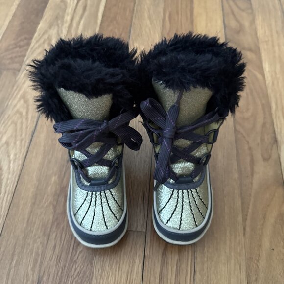 Sorel Tivoli II Girls Snow Winter Boots Gold Glitter Waterproof Faux Fur Size 8 - Picture 2 of 7